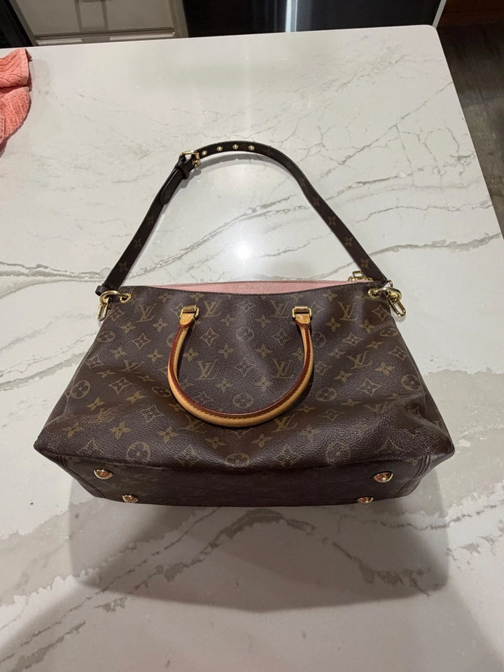 Authentic Louis Vuitton Handbag – Designer Women's Luxury Purse