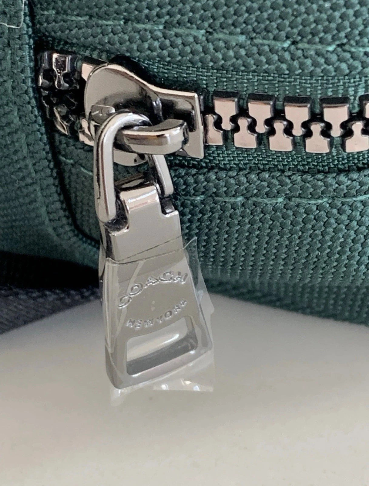 Coach Messenger Bag Forest Green – Classic Designer Crossbody Shoulder Bag
