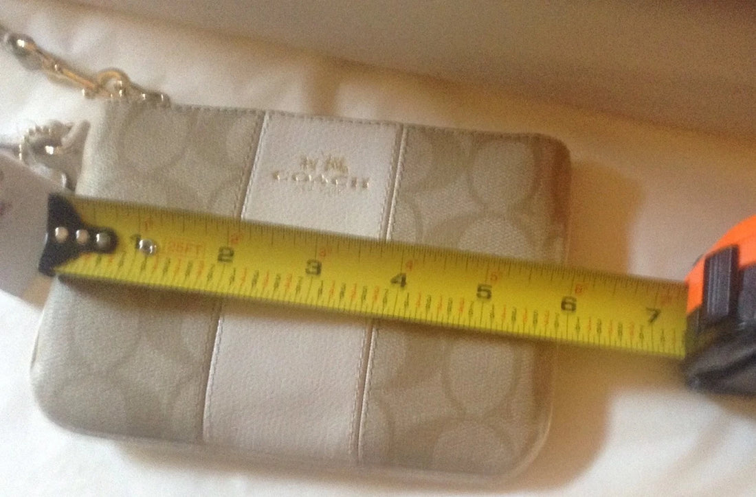 Coach Signature C Wristlet Light Khaki/Chalk – PVC & Leather Trim Zip Wallet, NWT