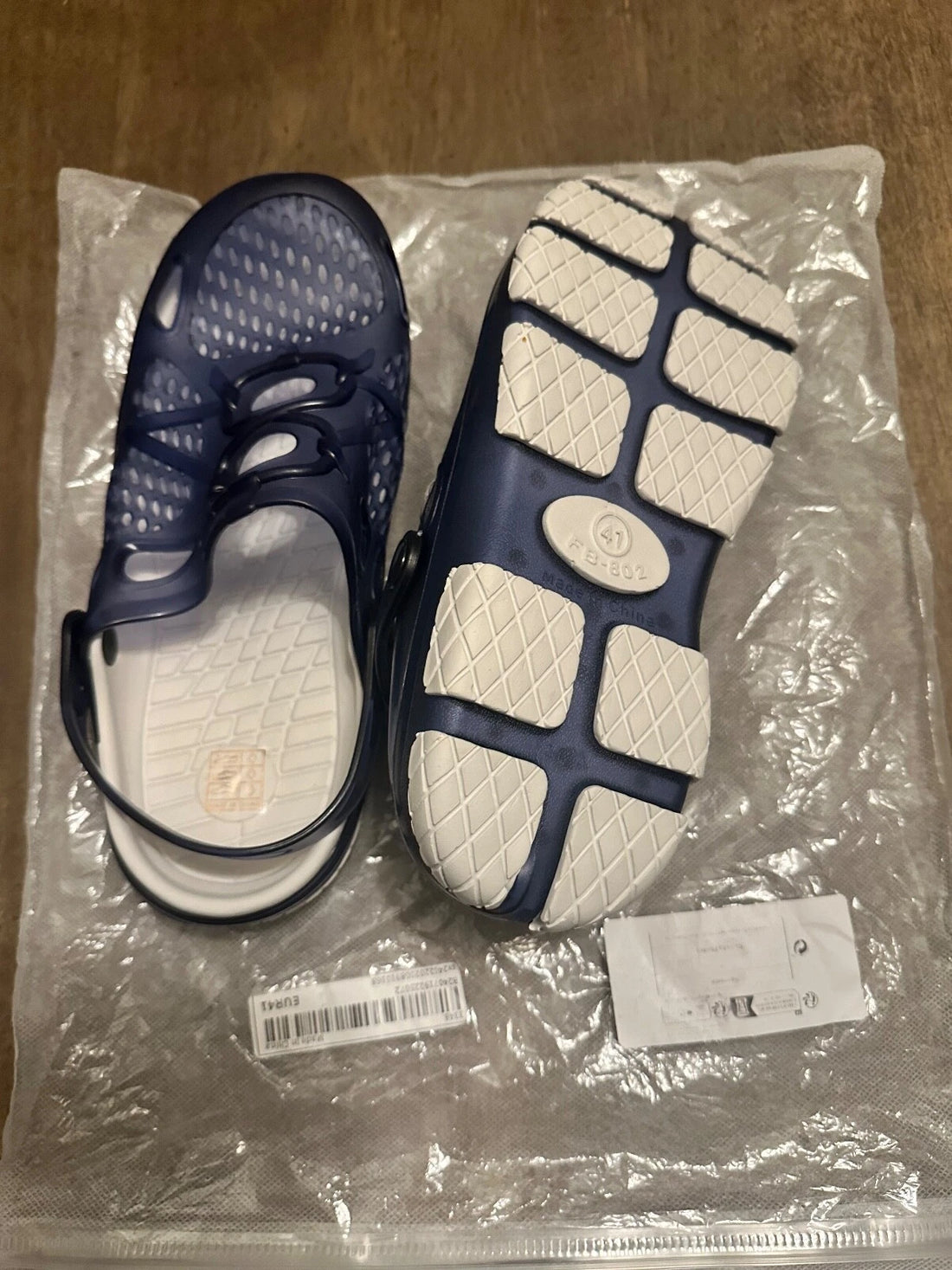 Crocs Unisex Clogs Navy White – Slip-On Casual Shoes with Heel Strap