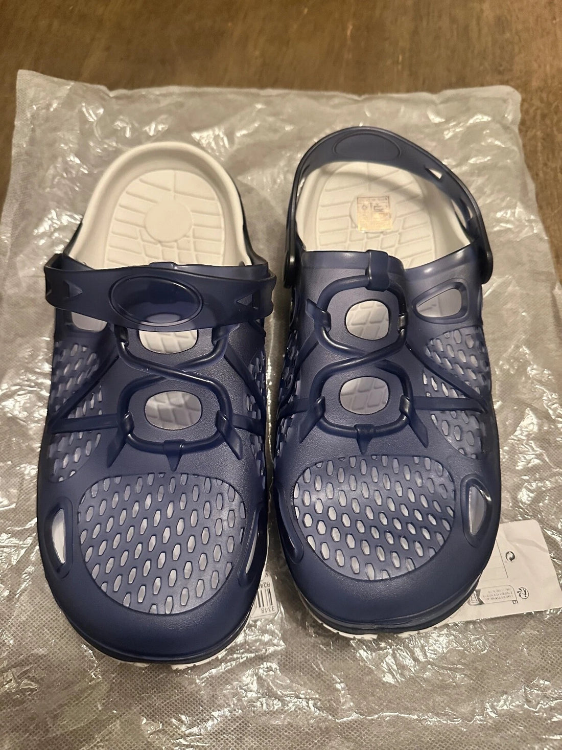 Crocs Unisex Clogs Navy White – Slip-On Casual Shoes with Heel Strap