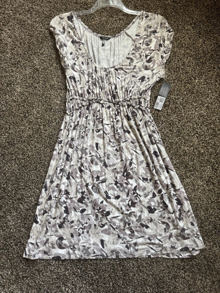 Daisy Fuentes Women's Short Sleeve Casual Dress, Size M