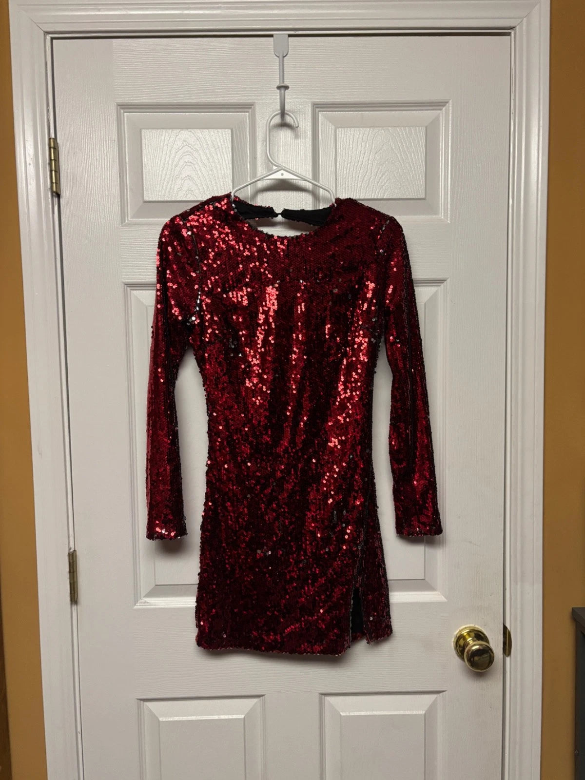 Super Down Women's Burgundy Sequin Long Sleeve Mini Dress