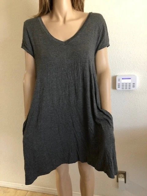 Women's Trixxi Cross-Back Short Sleeve Dress Size Small NWT