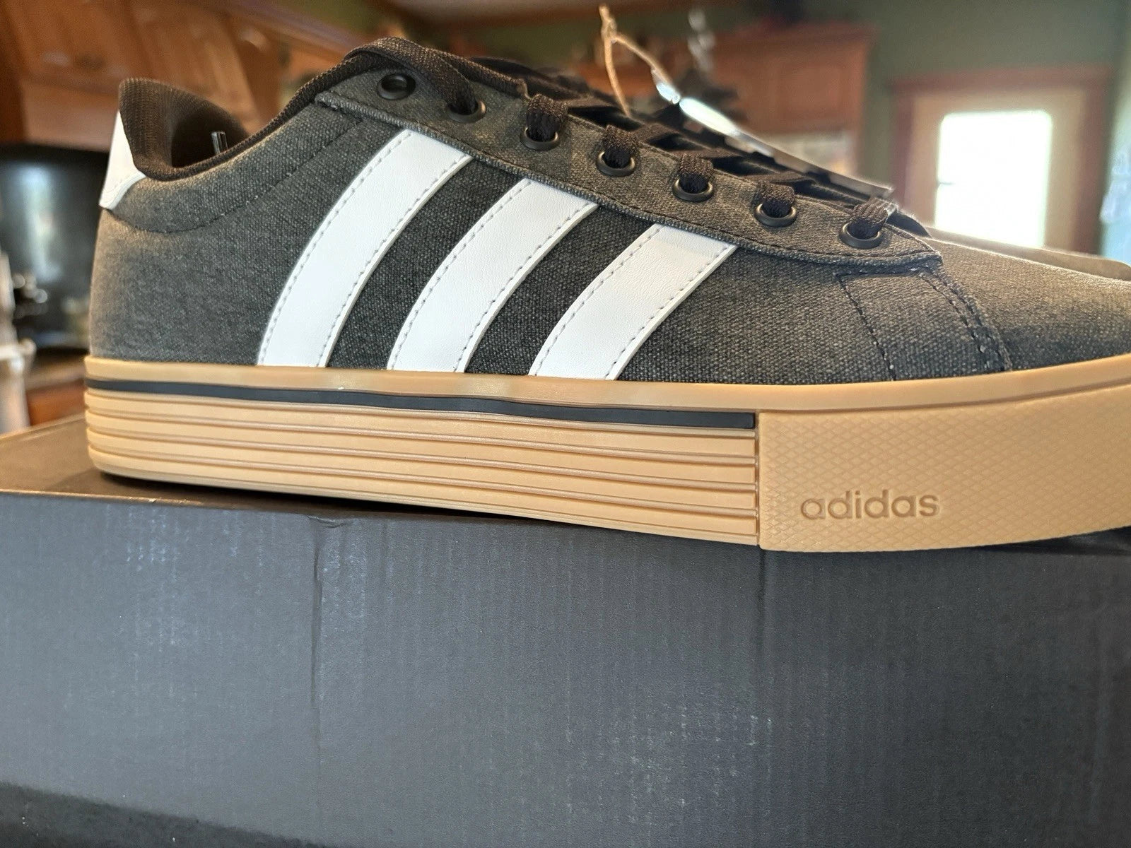 adidas Daily 4.0 Men's Sneakers Dark Gray Canvas Gum Sole – Size 11.5