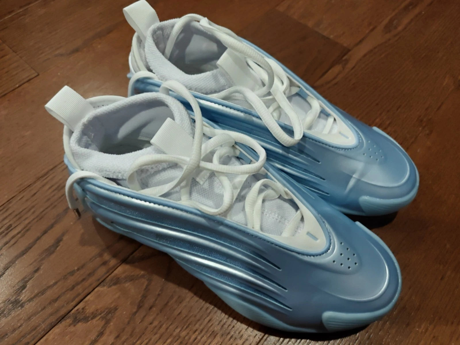 adidas Haden Volume 9 Men's Sneakers Light Blue – Size 7.5