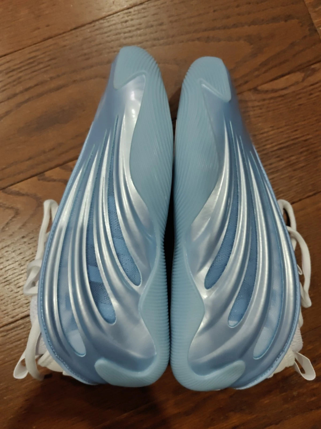 adidas Haden Volume 9 Men's Sneakers Light Blue – Size 7.5