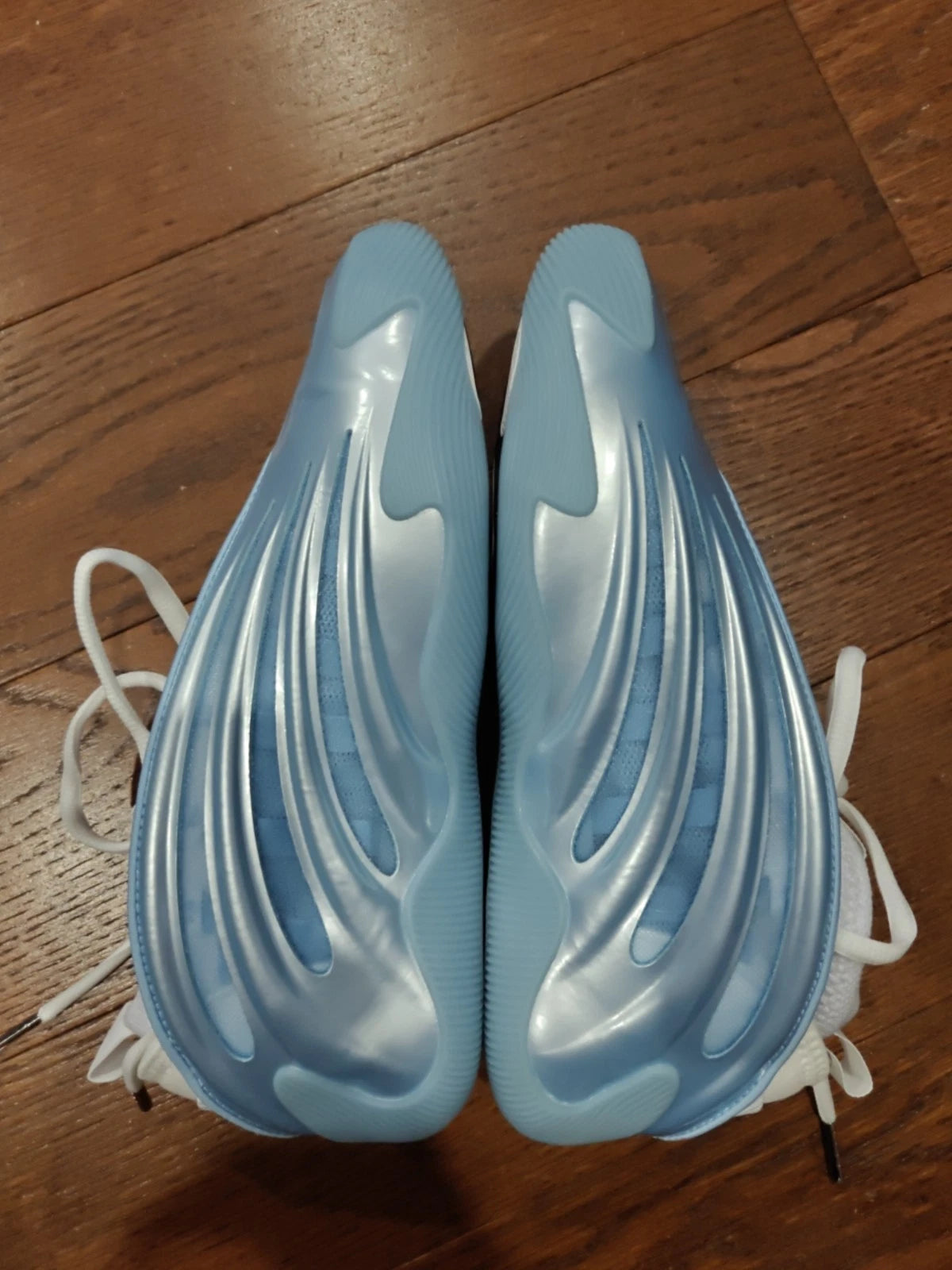 adidas Haden Volume 9 Men's Sneakers Light Blue – Size 7.5