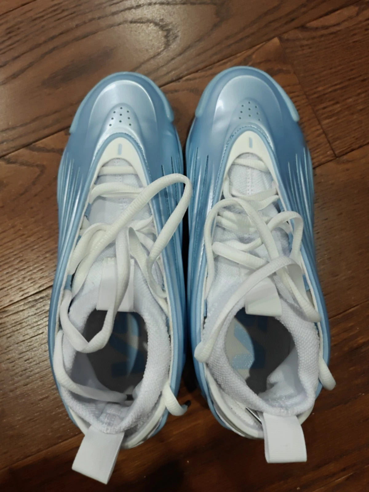 adidas Haden Volume 9 Men's Sneakers Light Blue – Size 7.5