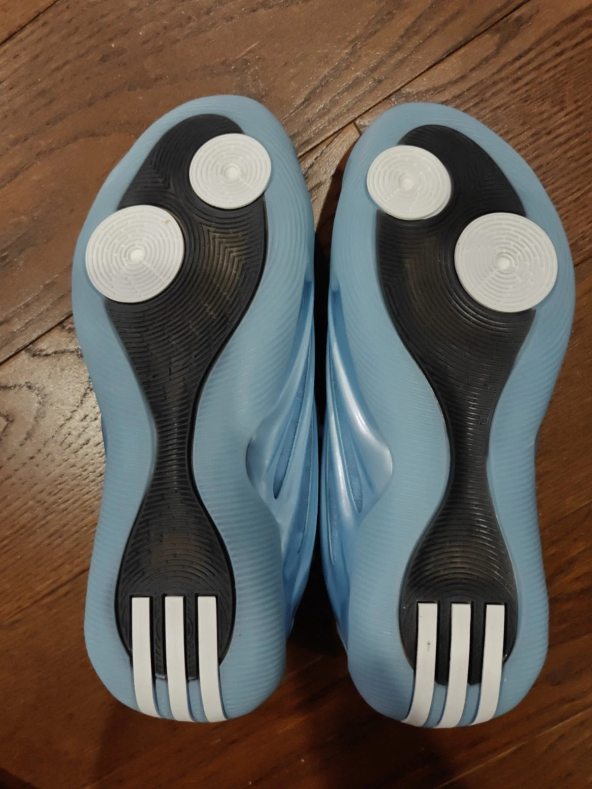 adidas Haden Volume 9 Men's Sneakers Light Blue – Size 7.5