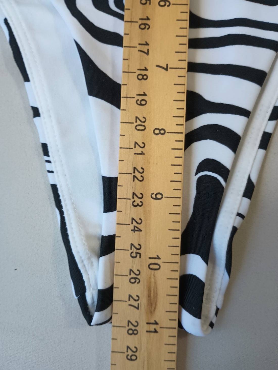 Forever 21 Small Black White Swim Bikini Bottoms Stretch Hygienic Liner
