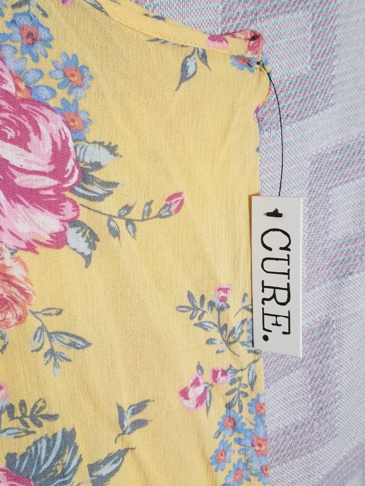 Cure Floral Pattern Shirt Women's Sz. Small Sleeveless Pullover 100% Rayon