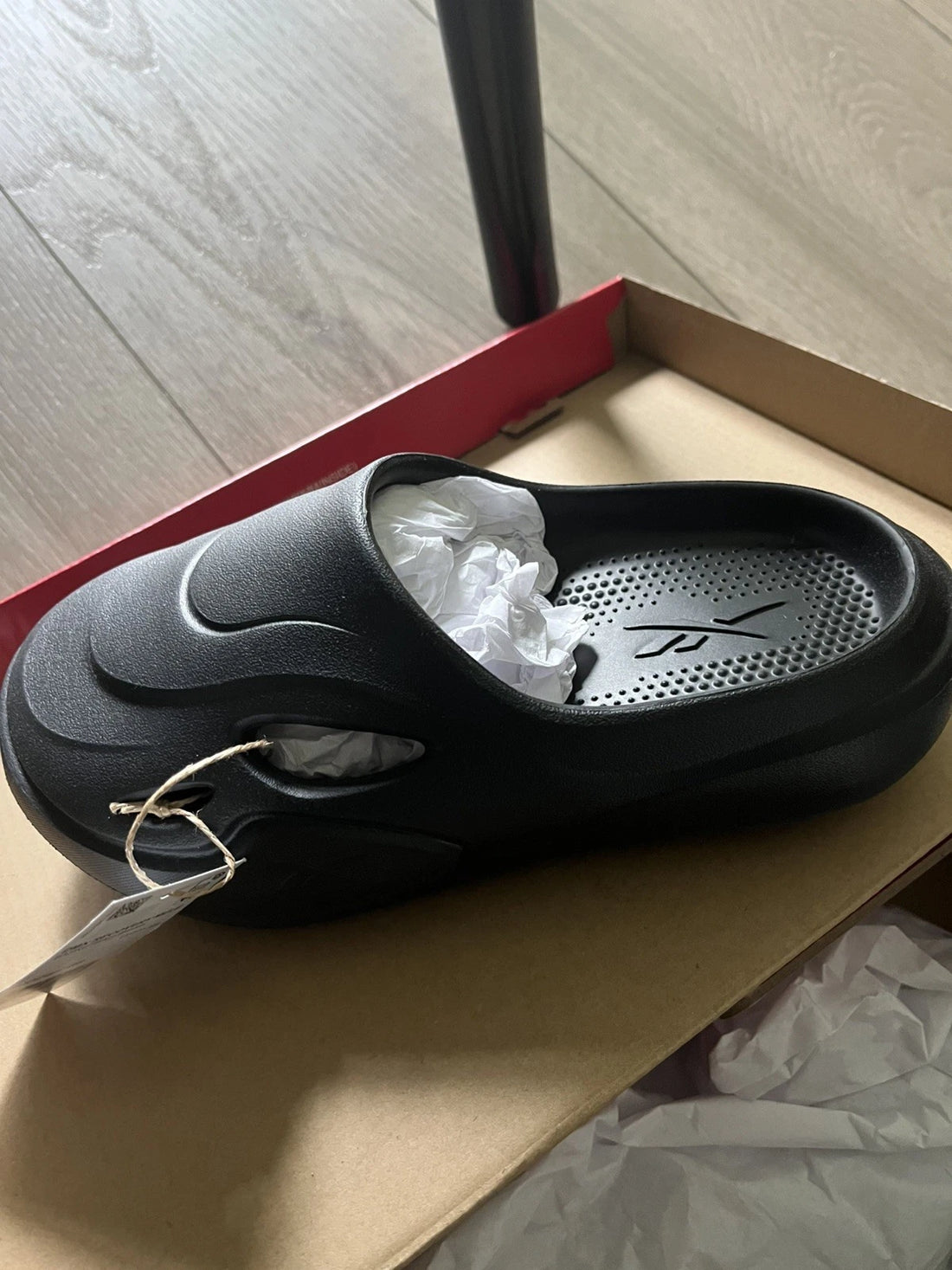 Reebok DMX Recovery Mule Youth Slides Black Size 5 (Basketball) - image 6